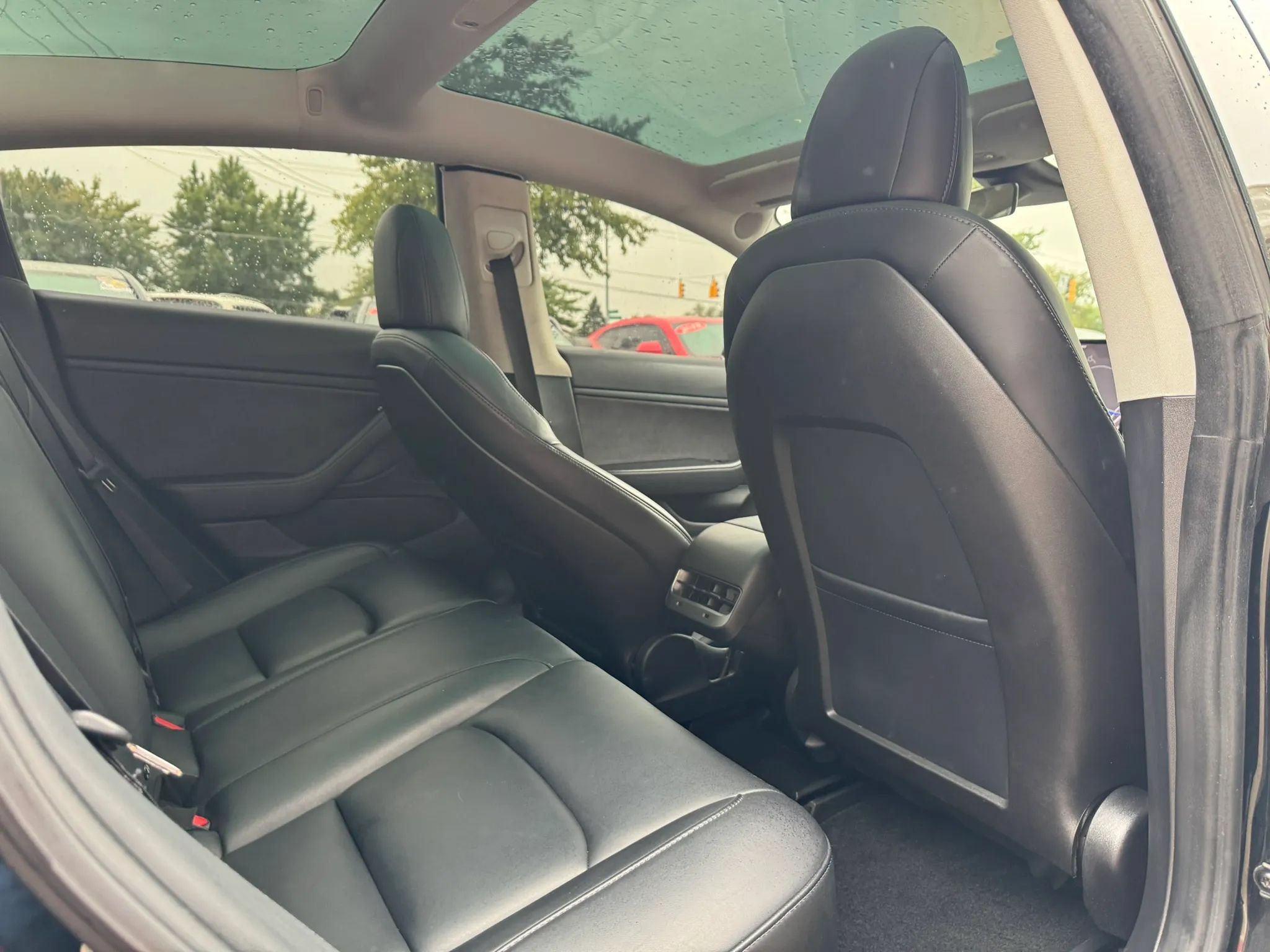 Used 2018 Tesla Model 3 Mid Range RWD image 12