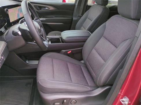 Certified 2024 Chevrolet Traverse LT w/ Trailering Package image 20