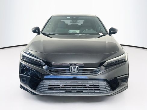 Used 2022 Honda Civic Sport image 2