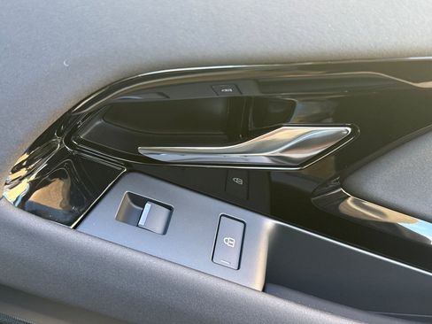 New 2026 Land Rover Range Rover Evoque Dynamic SE AWD/4WD image 19
