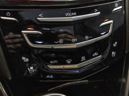 Used 2013 Cadillac XTS Premium AWD/4WD image 31