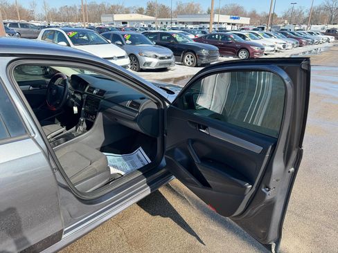 Used 2013 Volkswagen Passat Wolfsburg Edition image 13