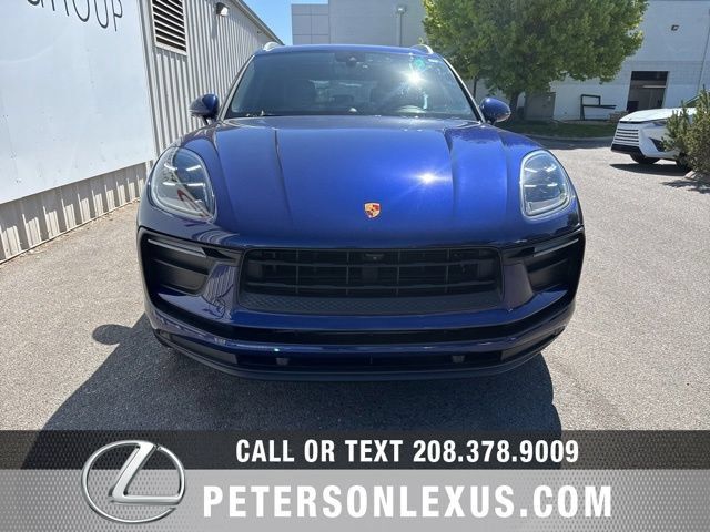 Used 2022 Porsche Macan AWD/4WD image 9