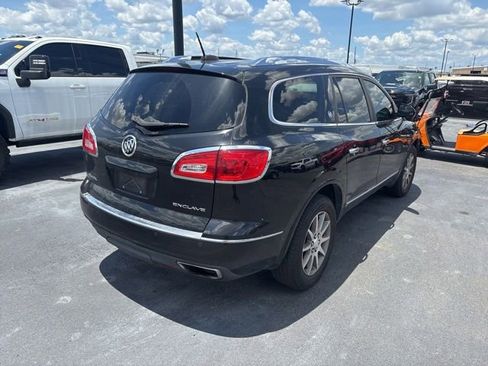 Used 2017 Buick Enclave Leather FWD image 4