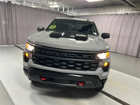 Used 2024 Chevrolet Silverado 1500 Custom Trail Boss AWD/4WD image 2