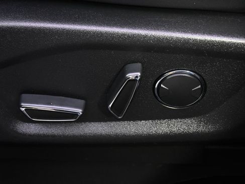 Used 2017 Ford Explorer Limited AWD/4WD image 11