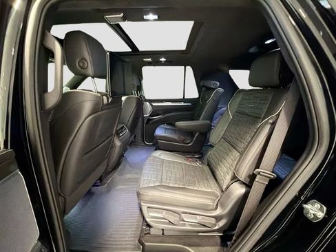 Certified 2025 Cadillac Escalade Sport Platinum w/ LPO, ONYX Package AWD/4WD image 22