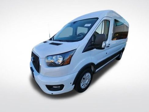 Used 2025 Ford Transit 350 XLT image 3