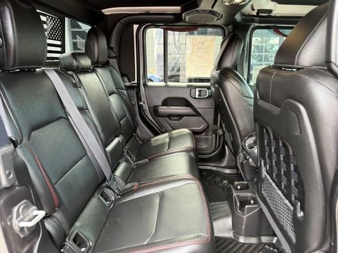 Used 2023 Jeep Gladiator Rubicon w/ LED Lighting Group AWD/4WD image 29