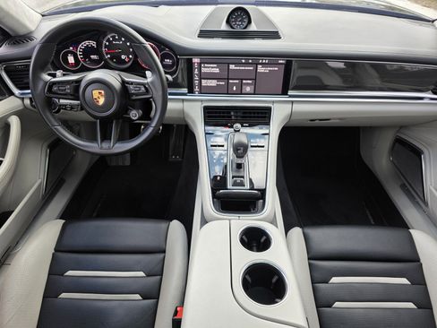 Used 2021 Porsche Panamera Turbo S image 4