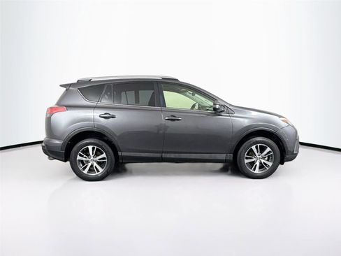 Used 2016 Toyota RAV4 XLE image 5