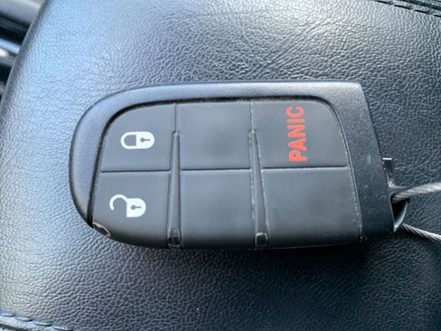 Used 2025 Jeep Compass Trailhawk image 22