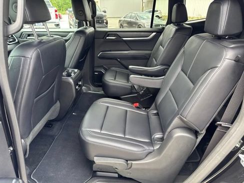 Used 2026 GMC Acadia Elevation w/ Black Edition AWD/4WD image 26