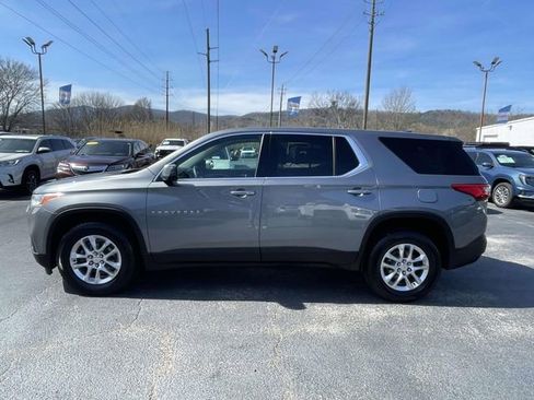 Used 2021 Chevrolet Traverse LS w/ LPO, Floor Liner Package image 2