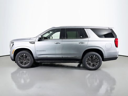 Used 2025 GMC Yukon Elevation AWD/4WD image 5