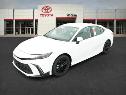 New 2025 Toyota Camry SE