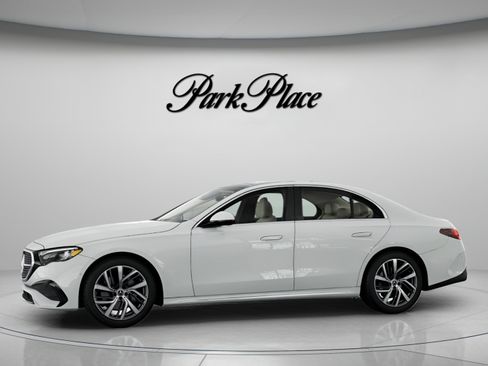 Used 2026 Mercedes-Benz E 350 Sedan image 4