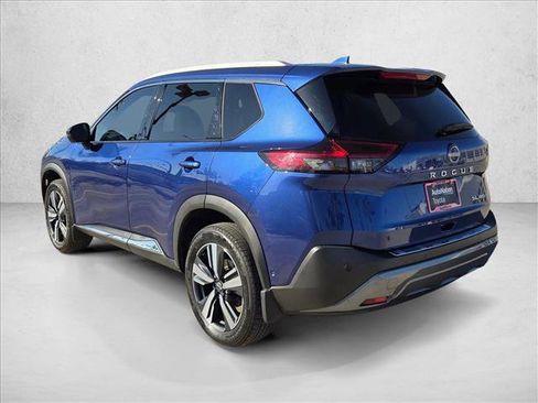 Used 2023 Nissan Rogue SL w/ SL Premium Package image 8