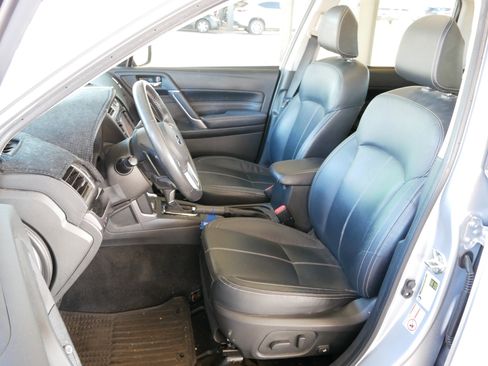 Used 2017 Subaru Forester 2.0XT Touring image 2