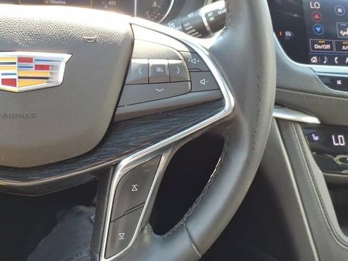 Used 2020 Cadillac XT5 Premium Luxury FWD image 18