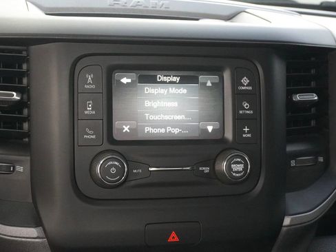 Used 2024 RAM 2500 Tradesman w/ Chrome Appearance Group image 14