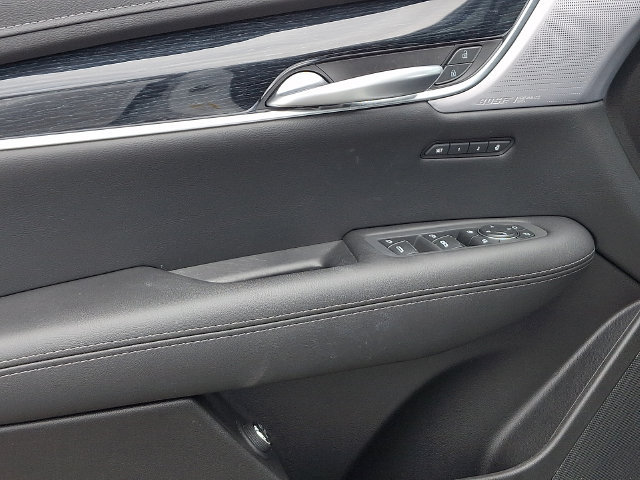 Used 2025 Cadillac XT5 Premium Luxury w/ LPO, Floor Liner Package AWD/4WD image 11