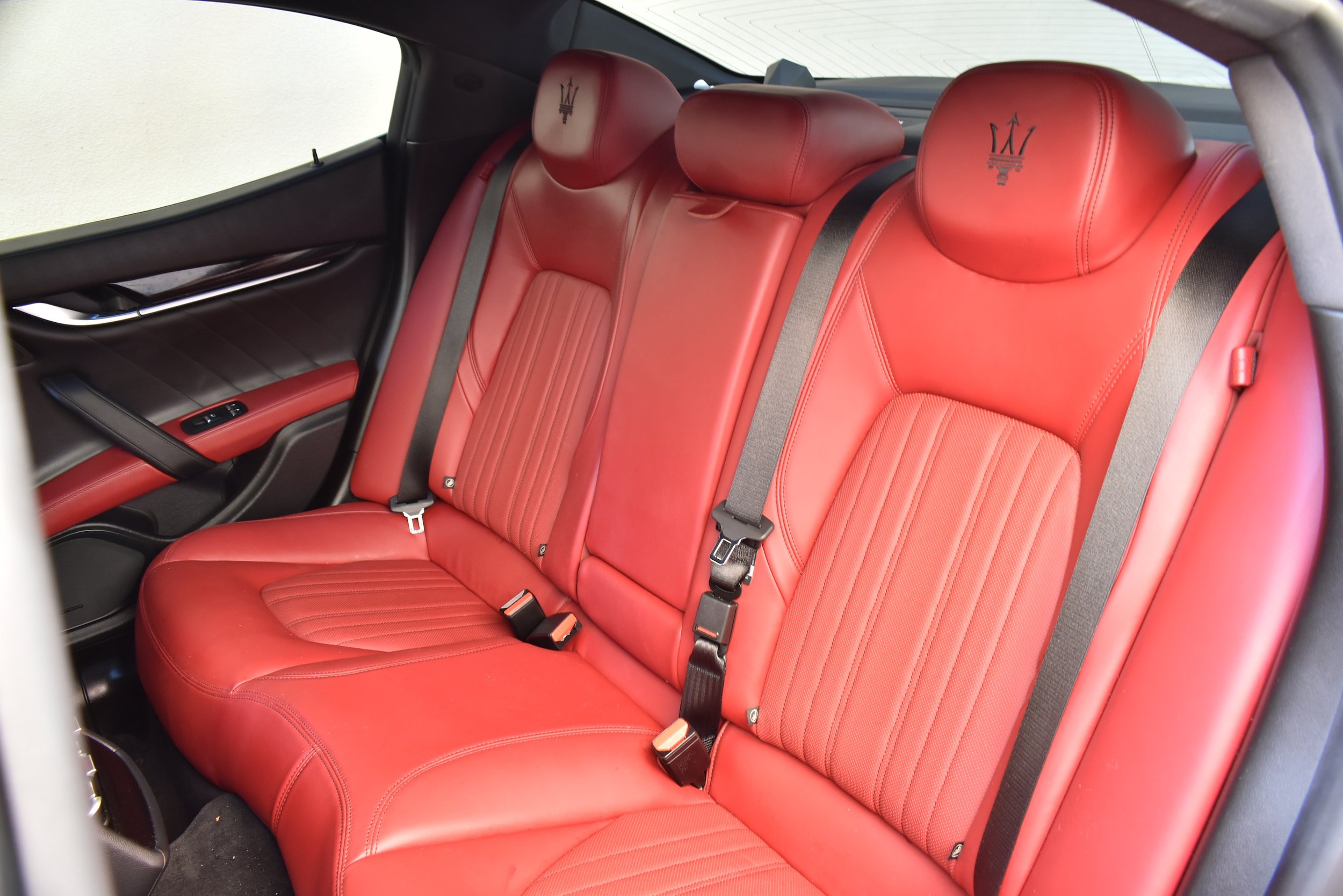 Used 2019 Maserati Ghibli S RWD image 21