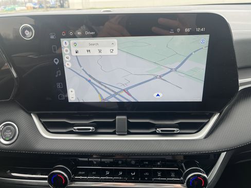 Used 2026 Chevrolet Equinox LT w/ Convenience Package II image 27