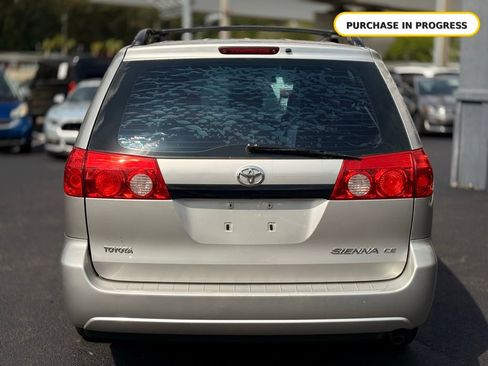 Used 2009 Toyota Sienna CE FWD image 8