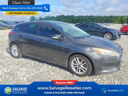 Used 2015 Ford Focus SE FWD image 5
