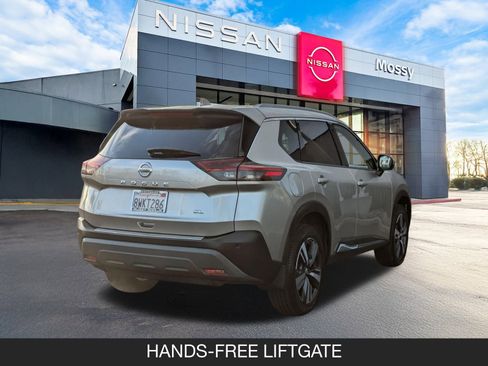 Used 2021 Nissan Rogue SL image 8