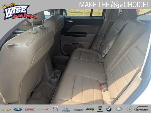 Used 2017 Jeep Patriot High Altitude AWD/4WD image 18