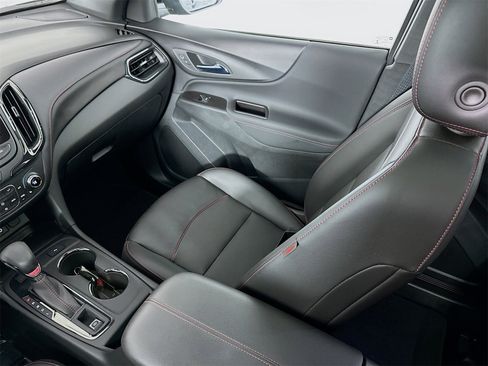 Used 2022 Chevrolet Equinox RS w/ RS Leather Package image 25