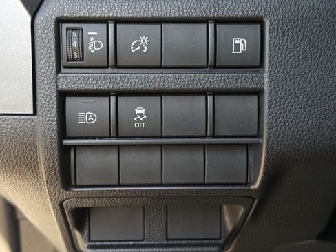 Used 2025 Toyota 4Runner SR5 AWD/4WD image 24