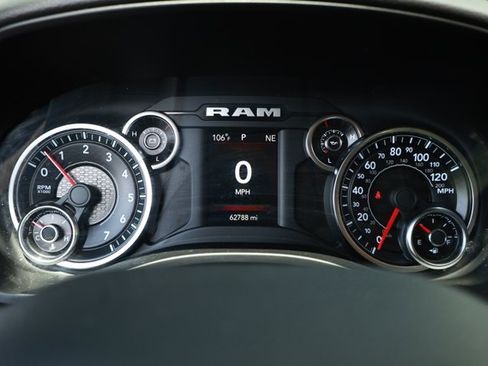 Used 2020 RAM 1500 Big Horn AWD/4WD image 7