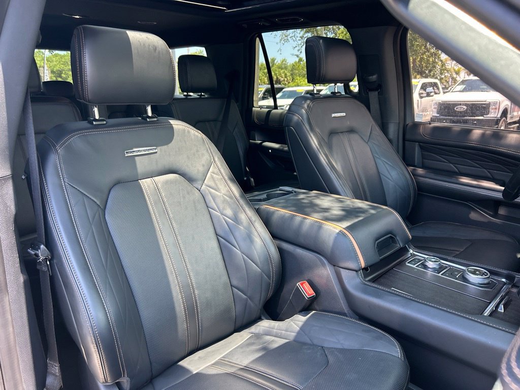 Used 2023 Ford Expedition Max Platinum AWD/4WD image 41