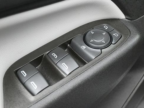 Used 2024 Chevrolet Equinox LS w/ Sport Edition FWD image 13