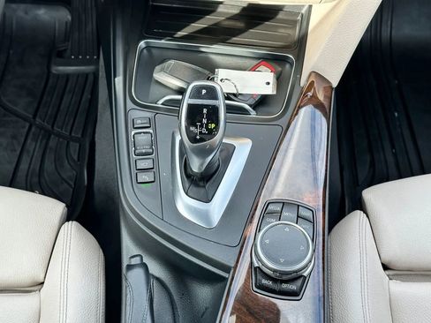 Used 2017 BMW 330i xDrive Sedan image 16