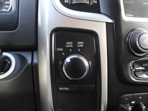 Used 2017 RAM 2500 Big Horn image 25