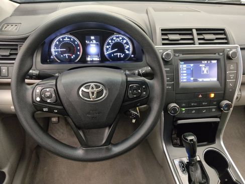 Used 2016 Toyota Camry LE FWD image 22