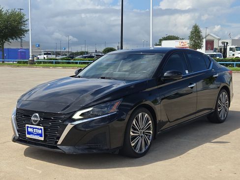Used 2024 Nissan Altima 2.5 SL FWD image 8