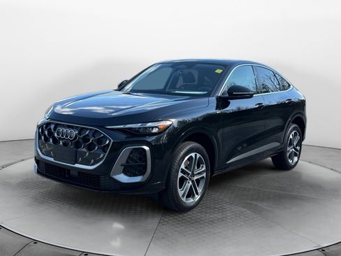 New 2026 Audi Q5 Premium image 3