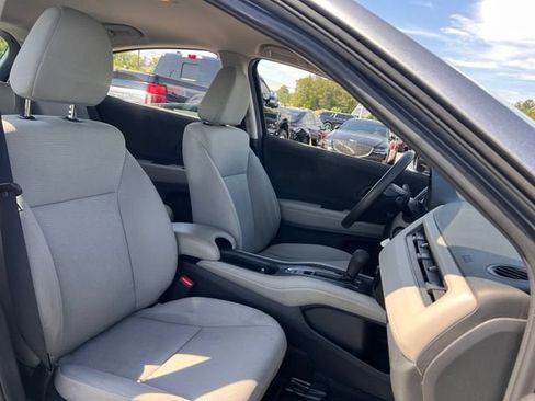 Used 2021 Honda HR-V LX image 29