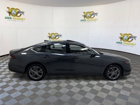 Used 2024 Honda Accord EX image 11