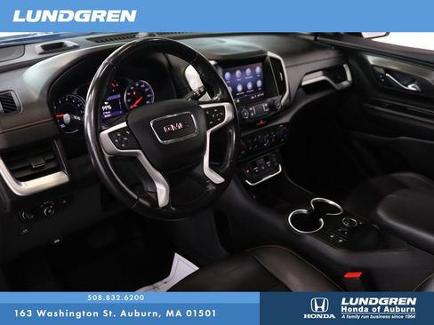 Used 2020 GMC Terrain SLT image 4