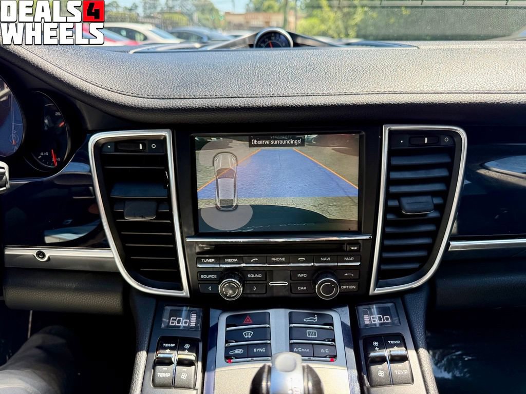 Used 2016 Porsche Panamera RWD image 25
