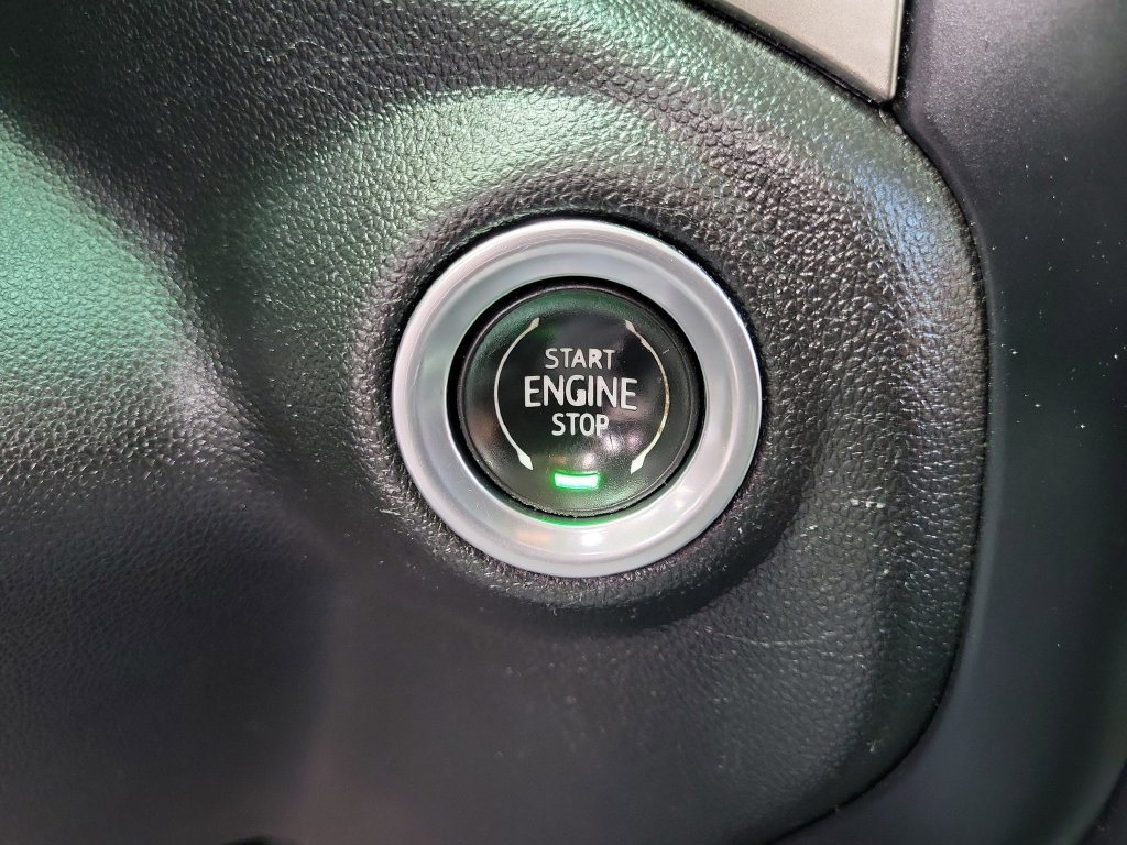 Used 2021 Chevrolet Silverado 1500 LT AWD/4WD image 23