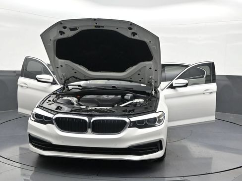 Used 2019 BMW 530i w/ Convenience Package RWD image 36