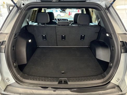 Used 2025 Chevrolet Equinox LT FWD image 32