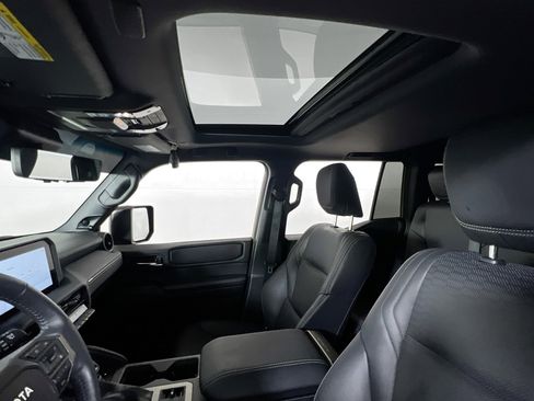 Used 2024 Toyota Land Cruiser image 21